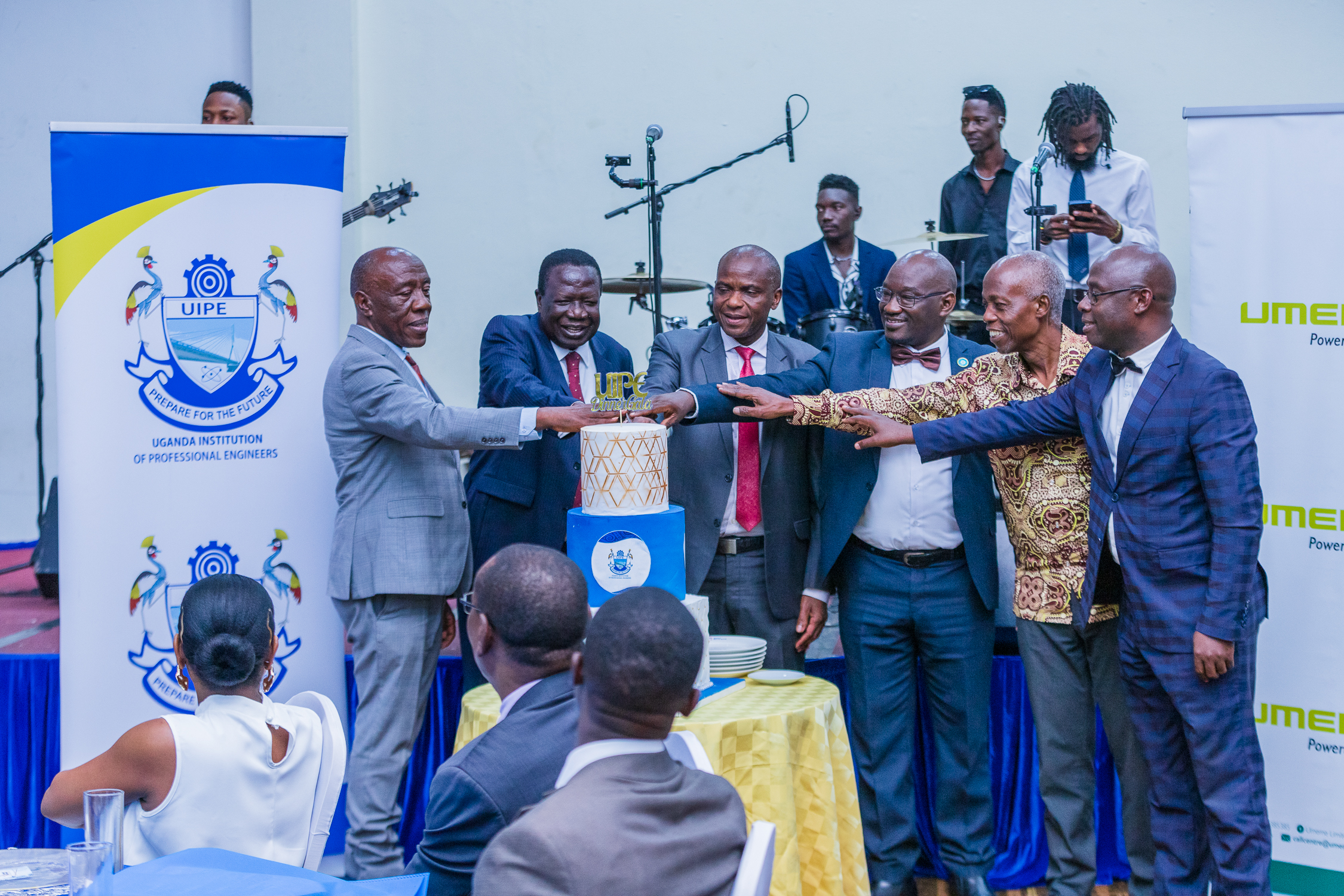 UIPE GALA DINNER - 2024 (421) UIPE GALA DINNER - 2024 (421)